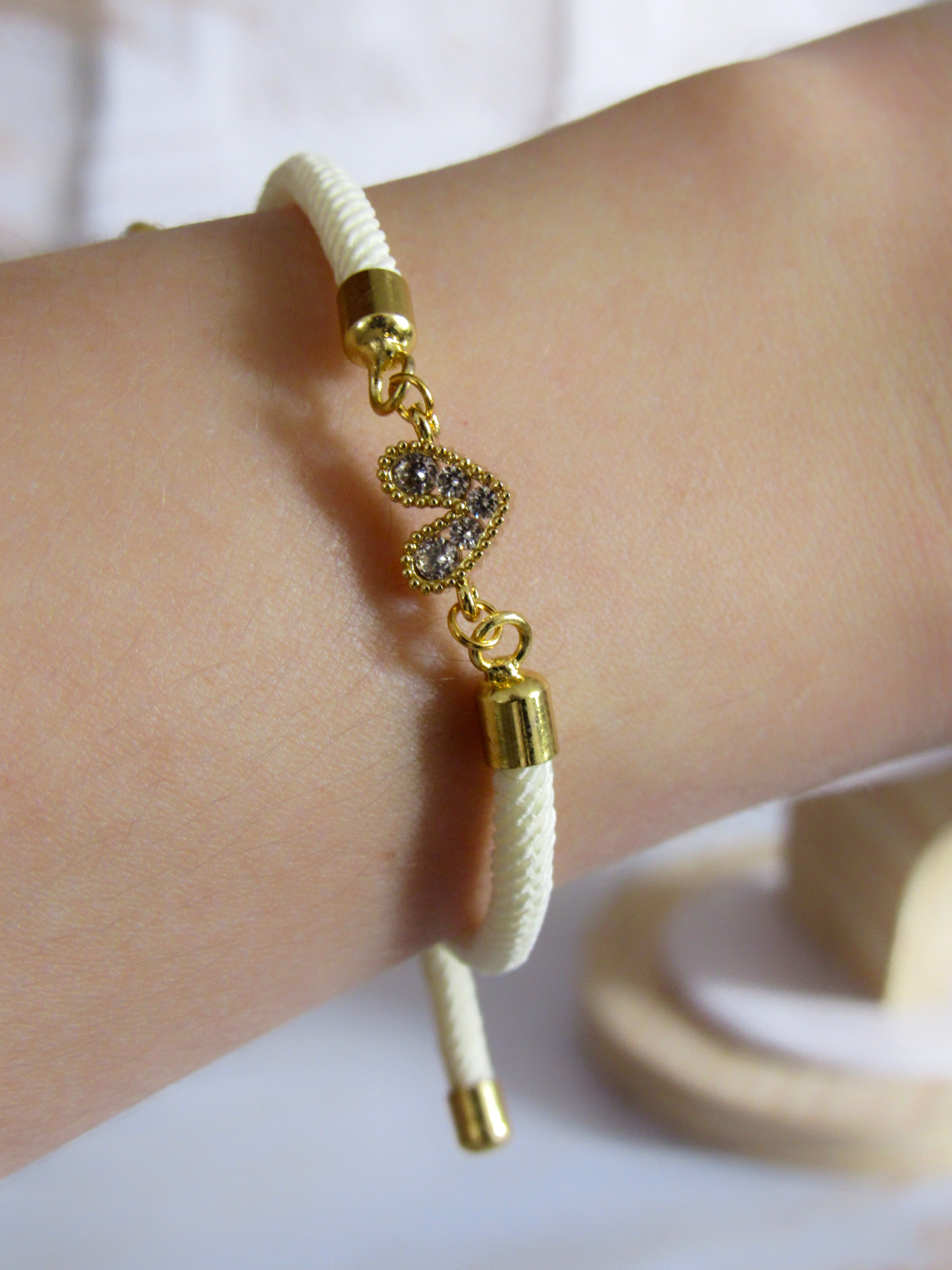 Pulsera cordón corazón