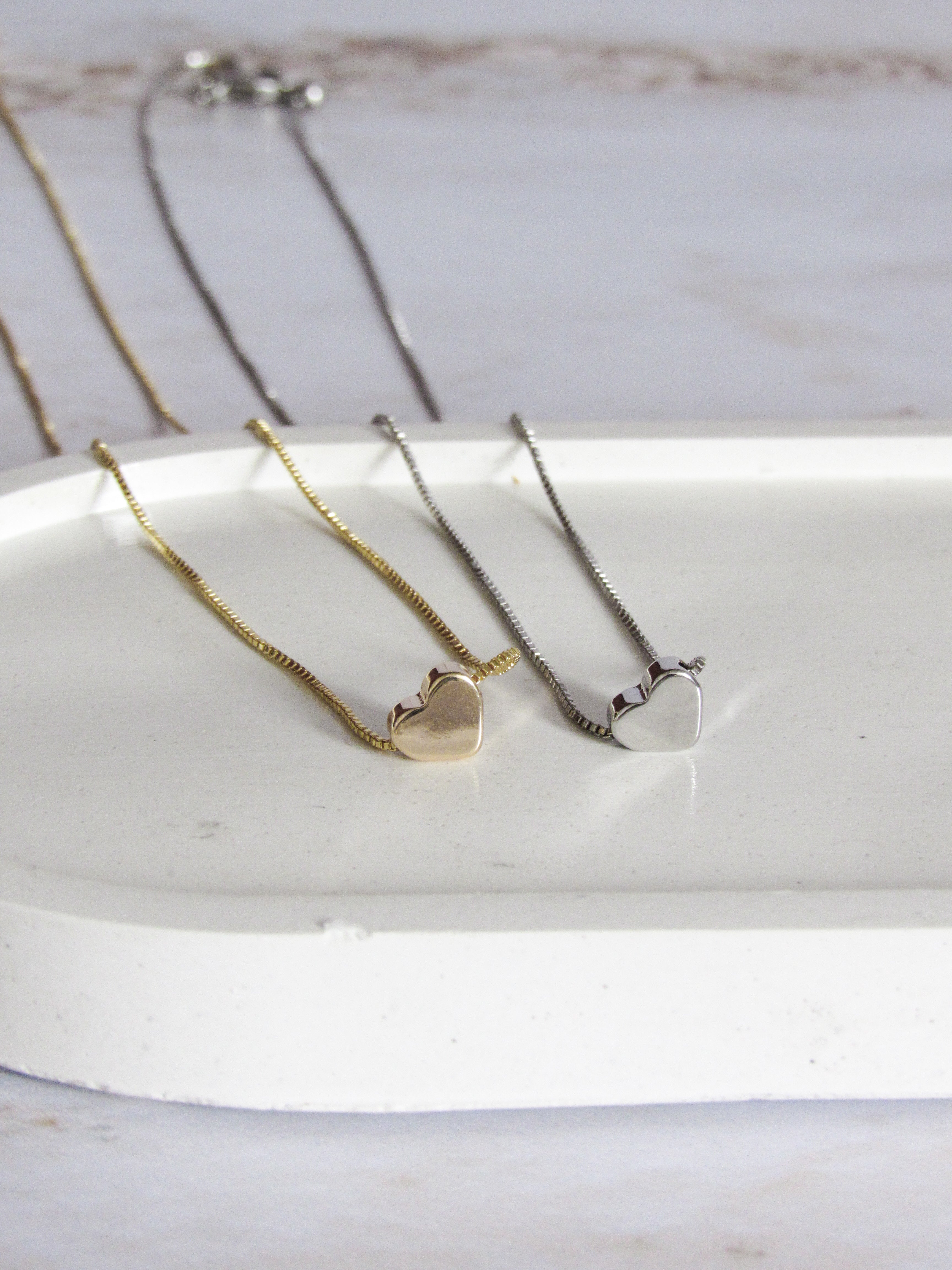 Collar corazón liso pequeño