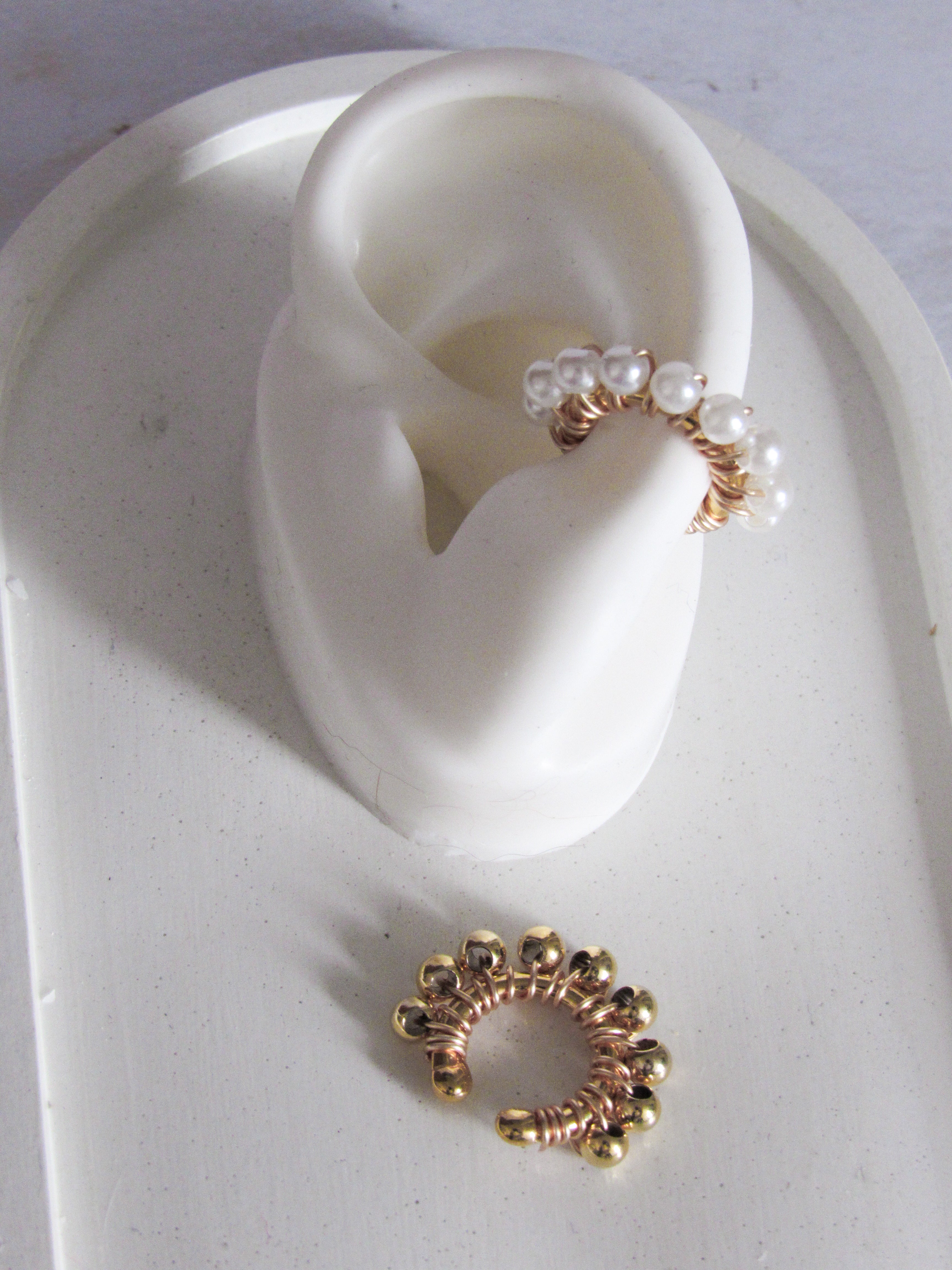 Earcuff tejido goldfied