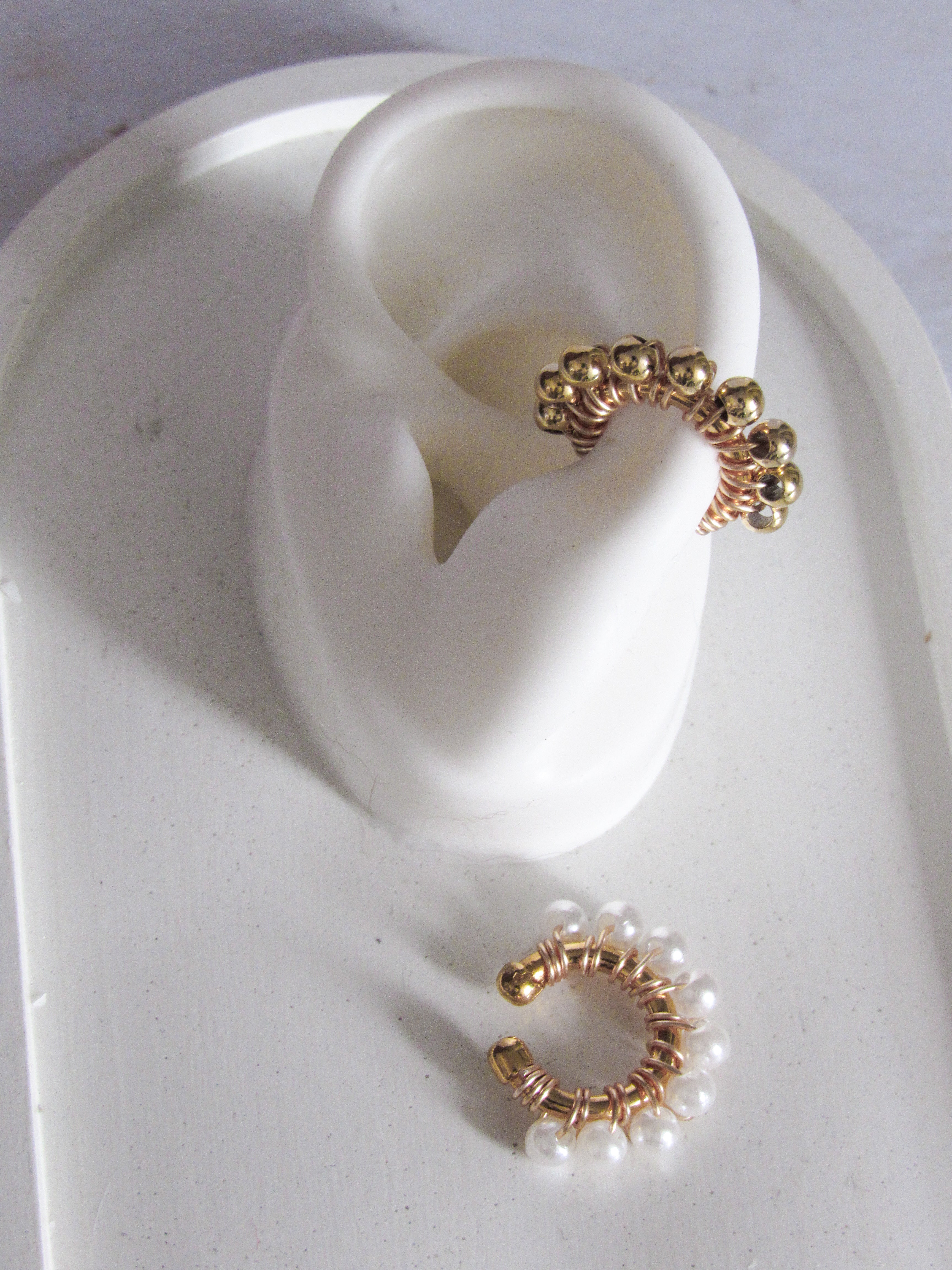 Earcuff tejido goldfied