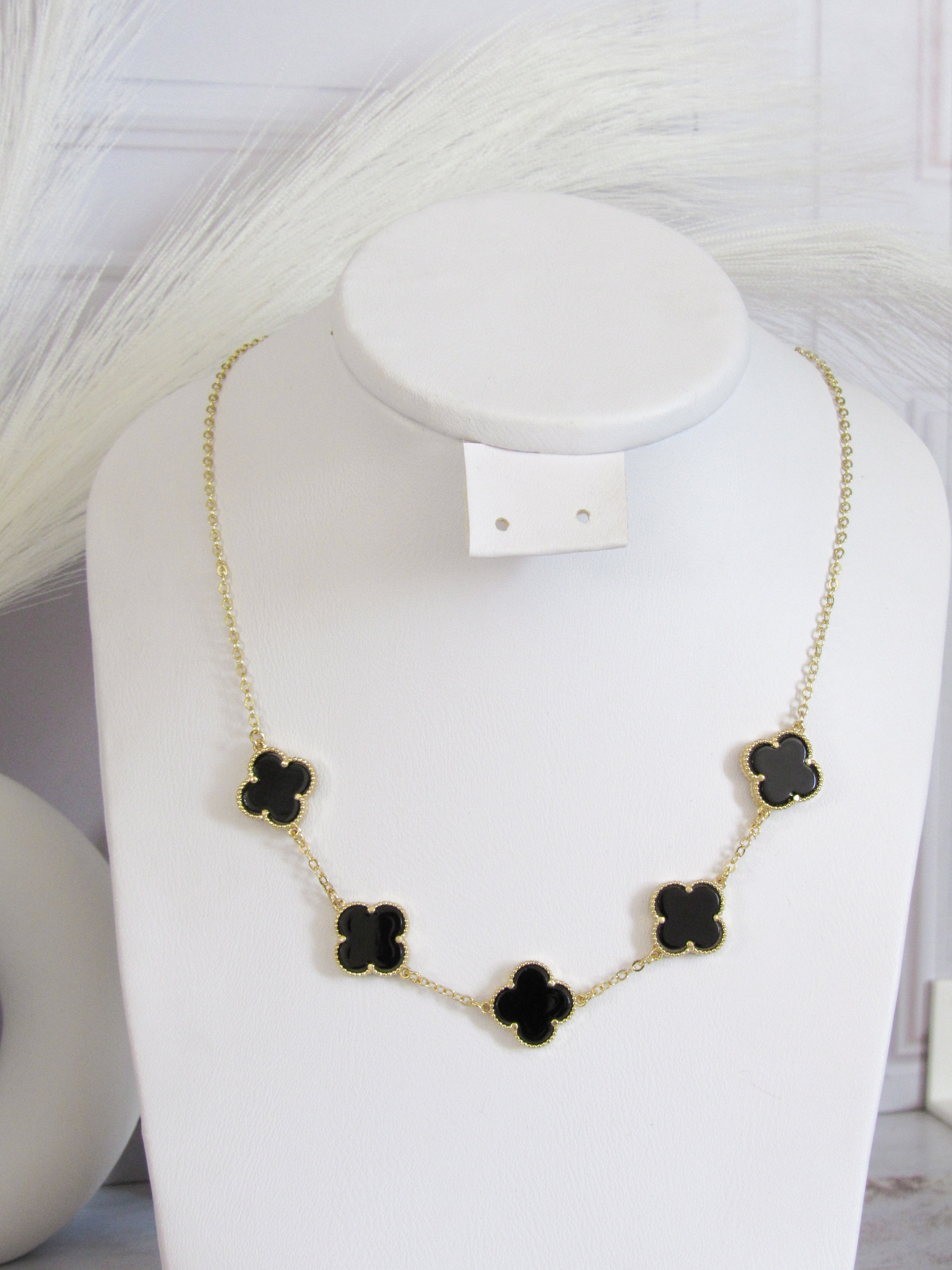 Collar cinco trébol