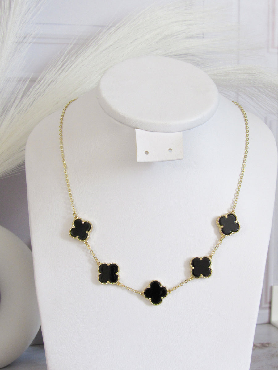 Collar cinco trébol