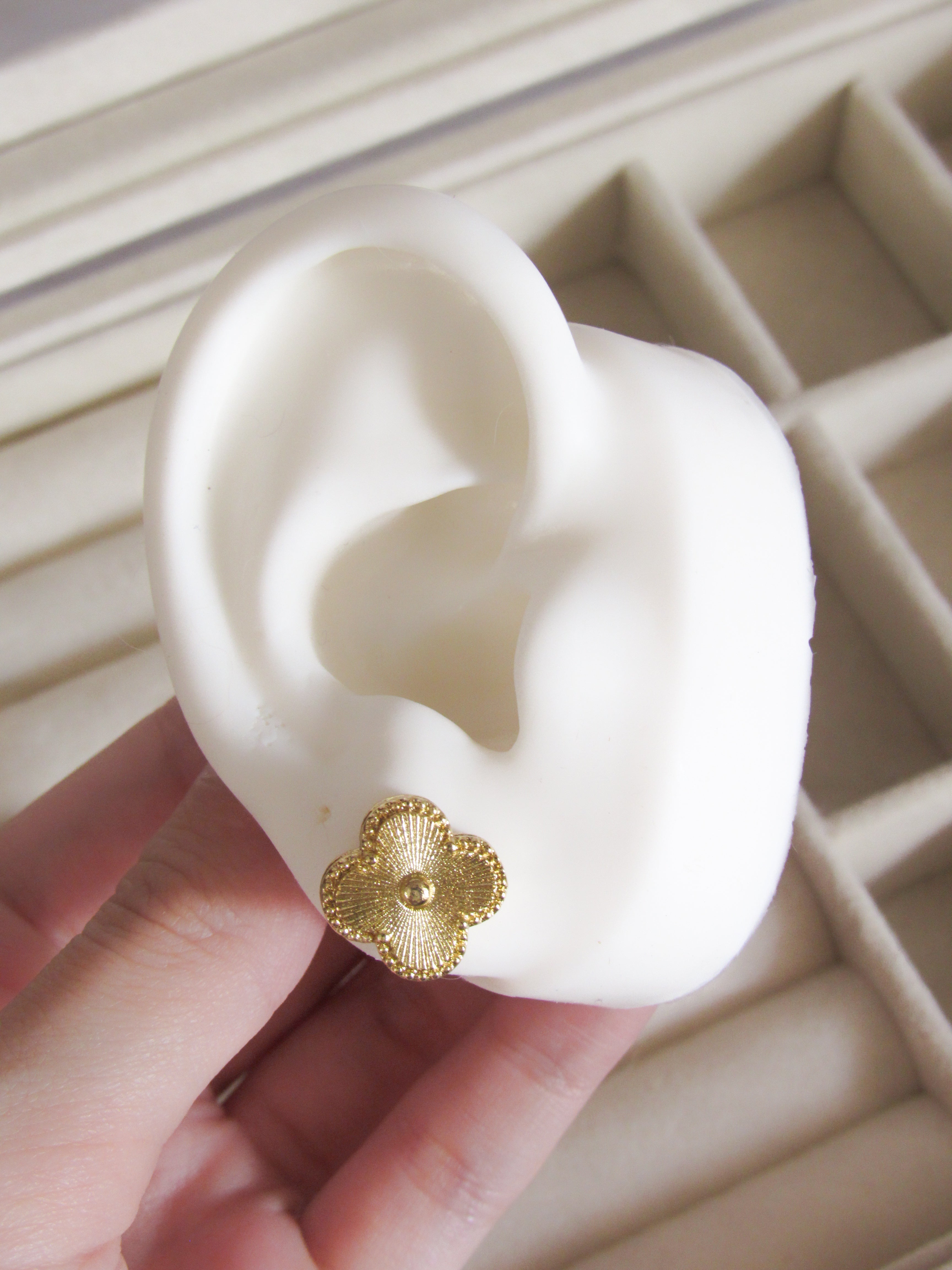 Topos trébol dorado