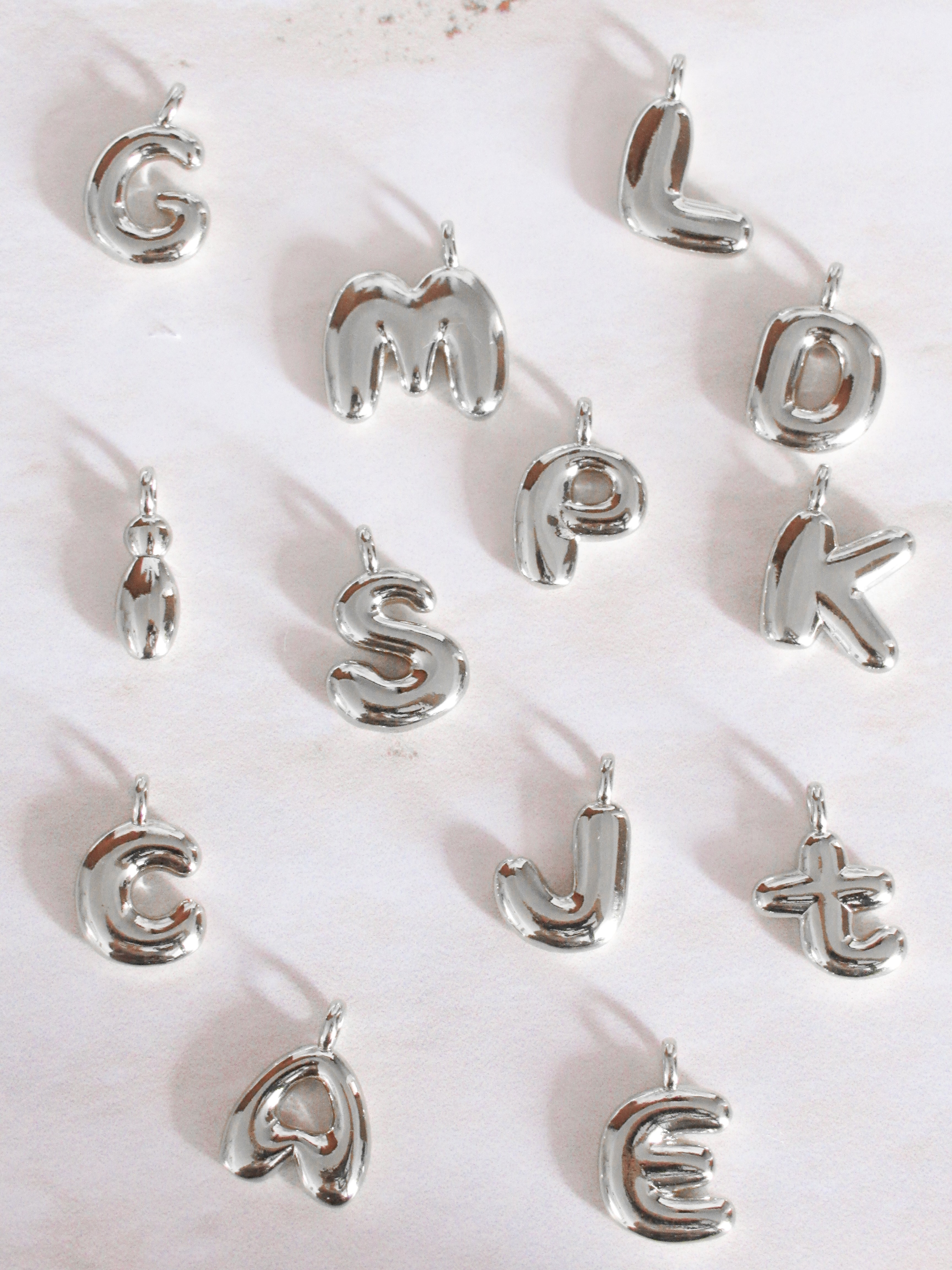 Collar inicial chunky lisa