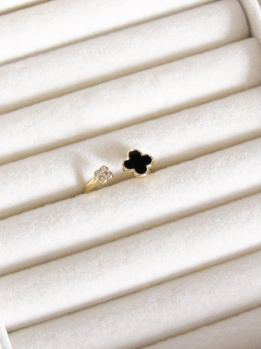 Anillo graduable trébol negro