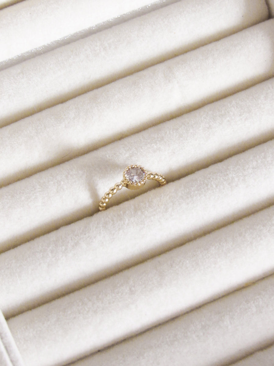 Anillo graduable zircón redondo