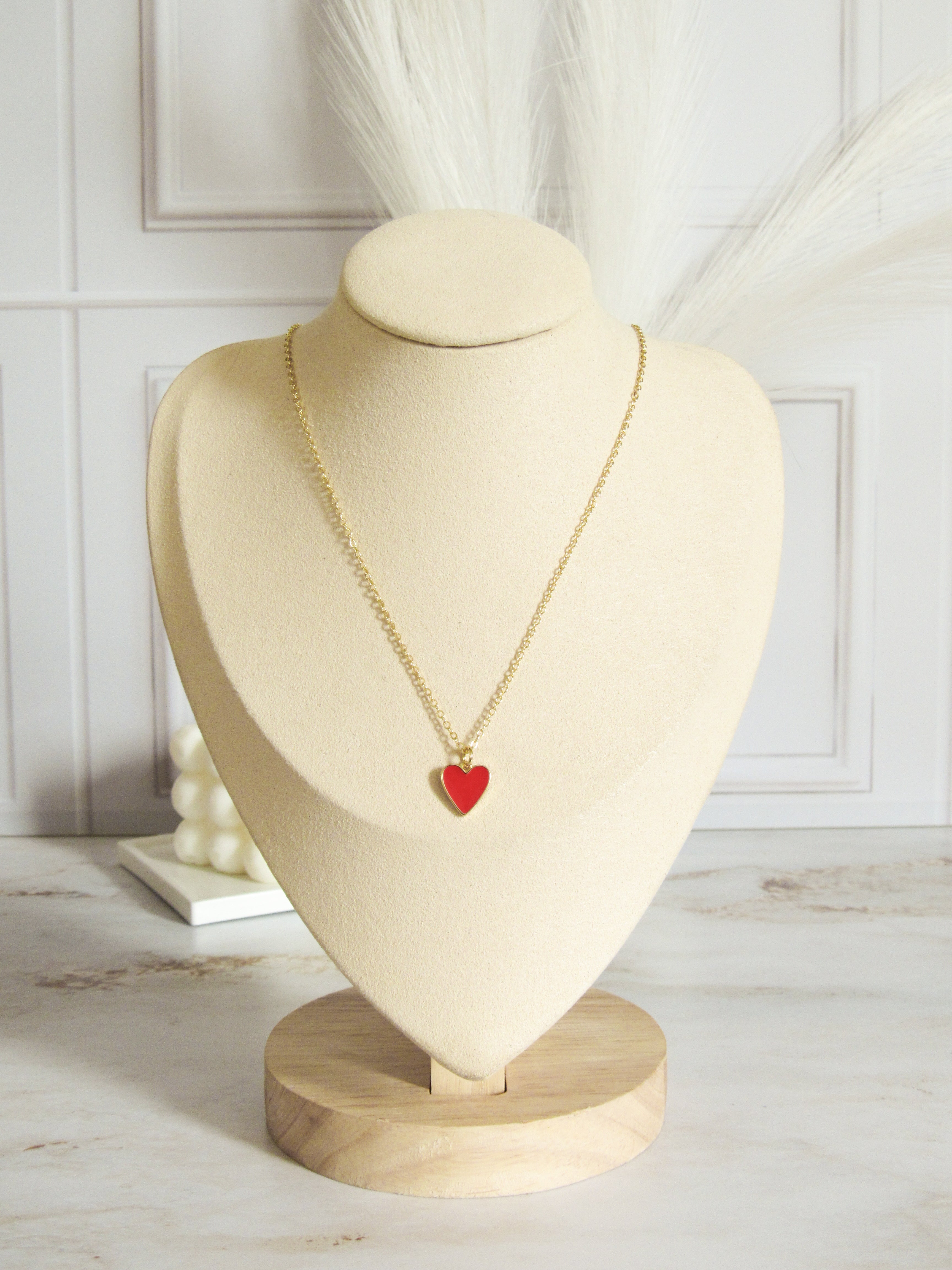 Collar corazón rojo