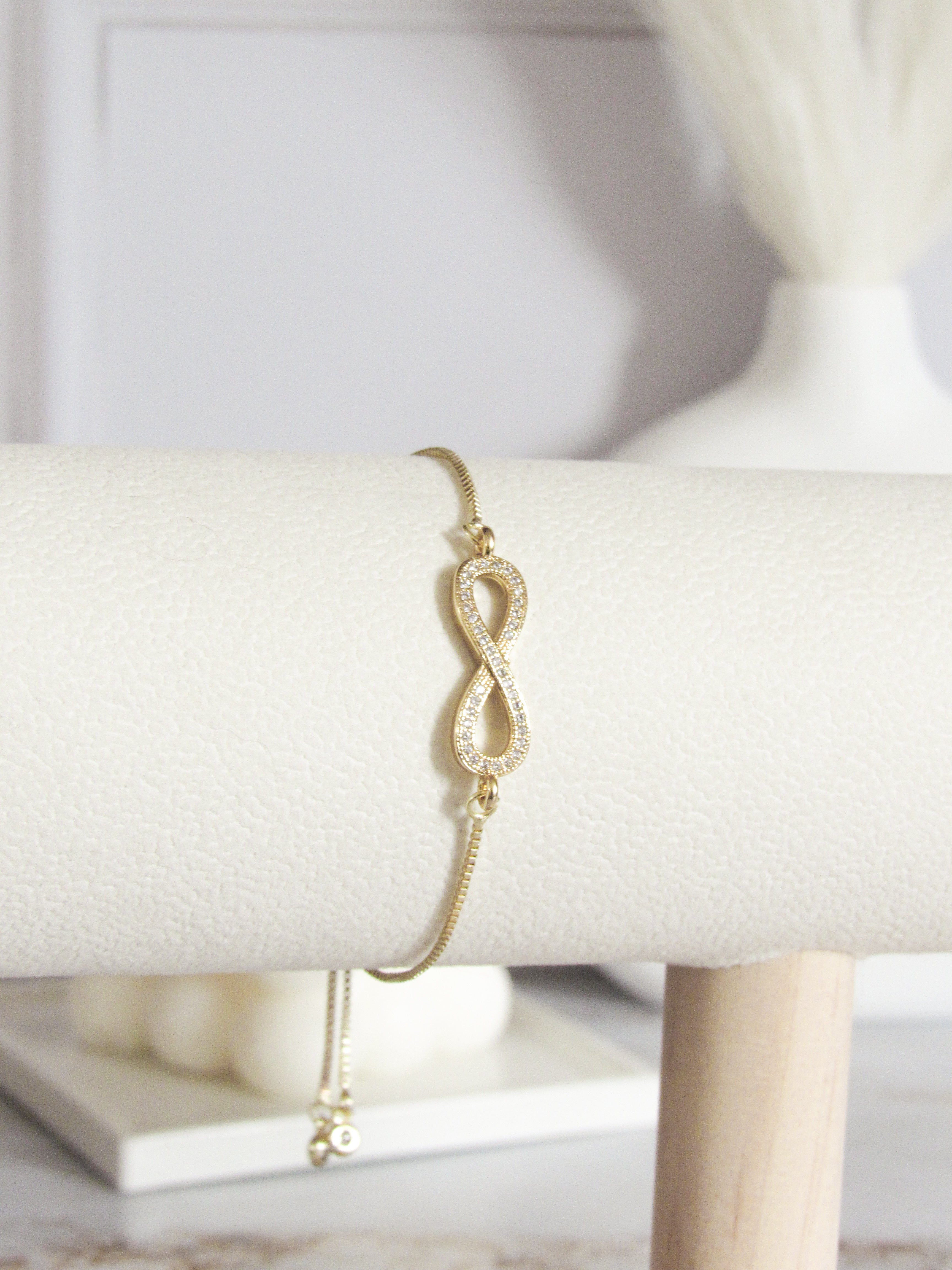 Pulsera infinito zircones
