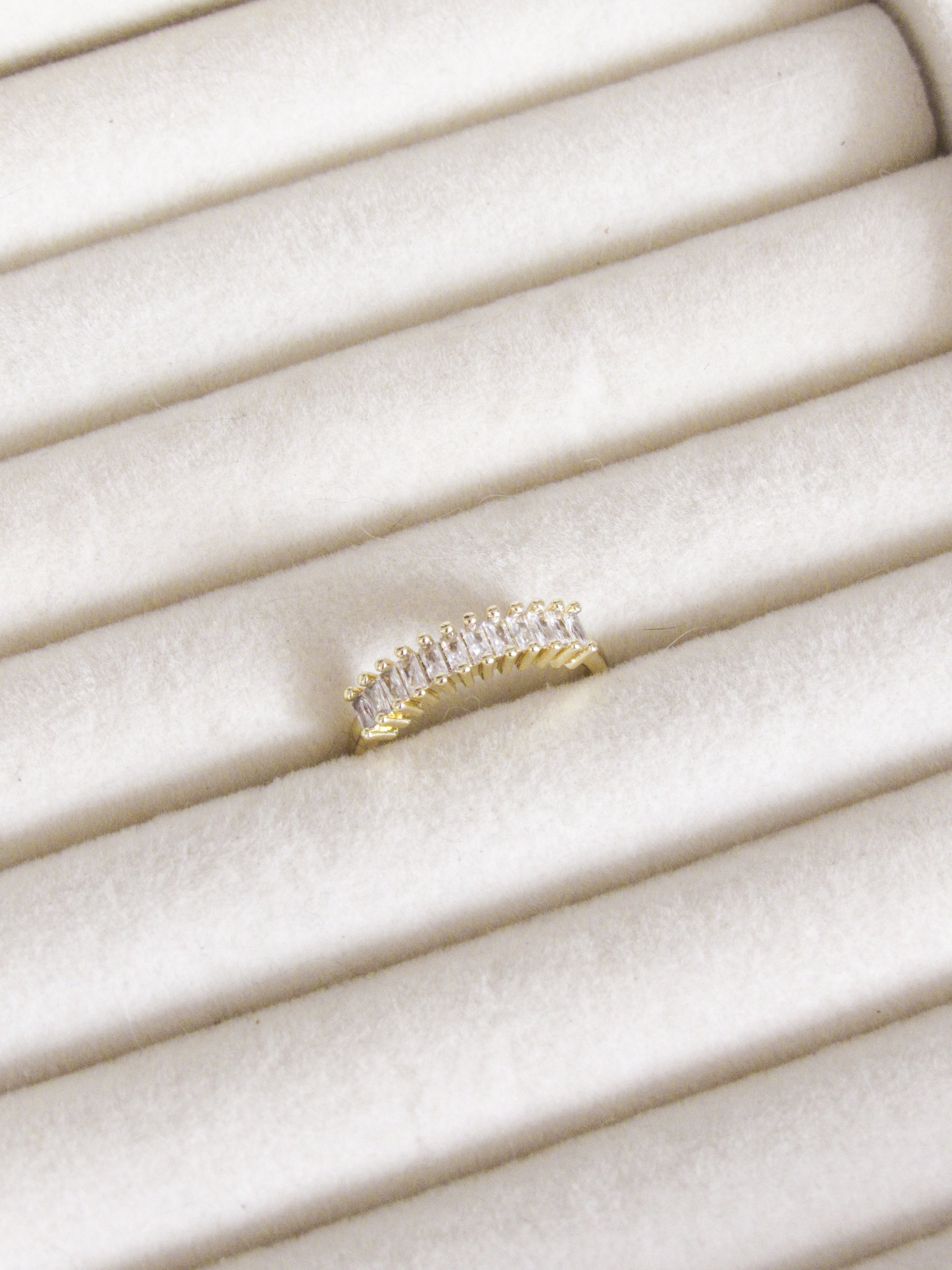 Anillo graduable zircones