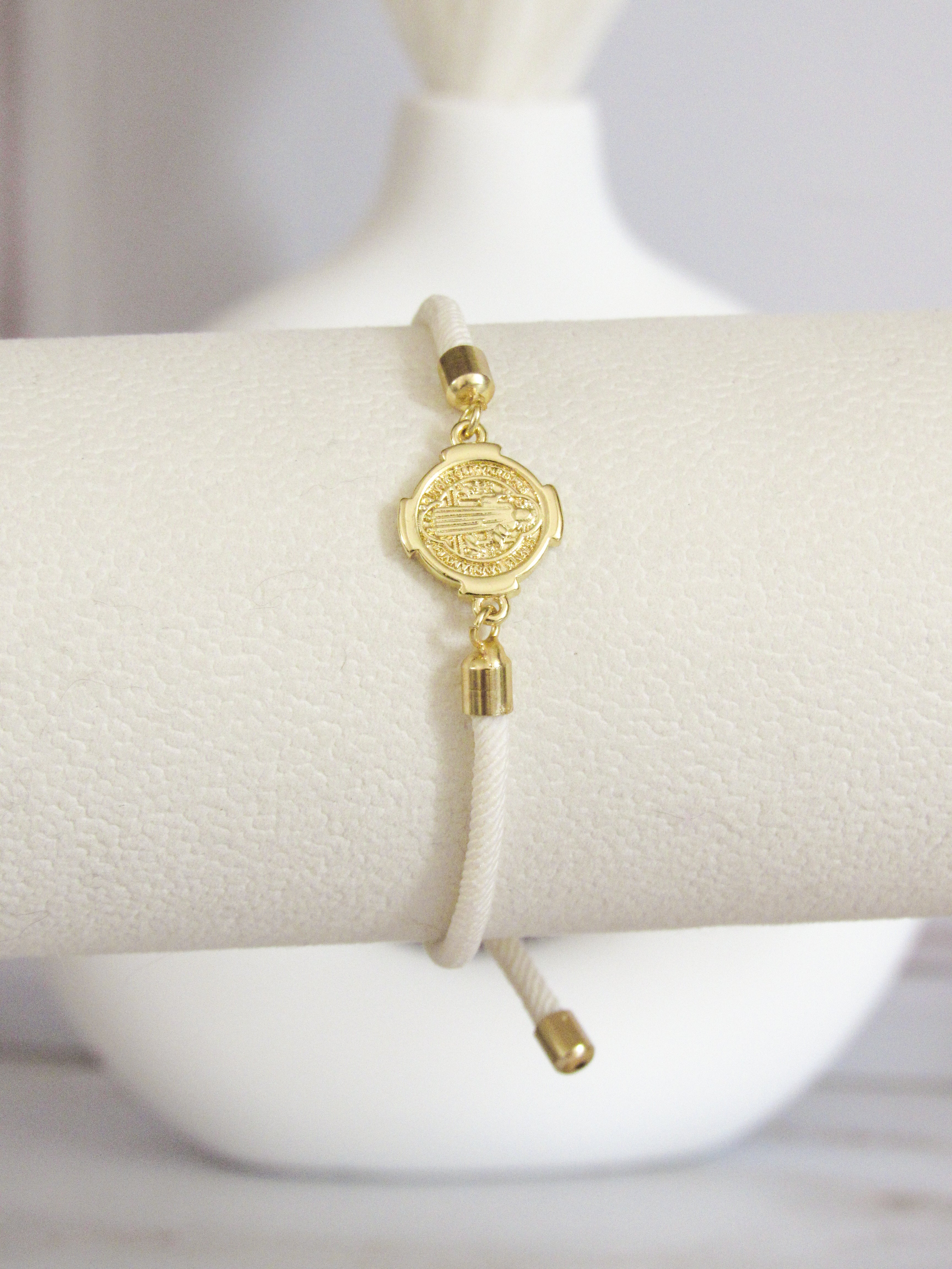 Pulsera san benito liso