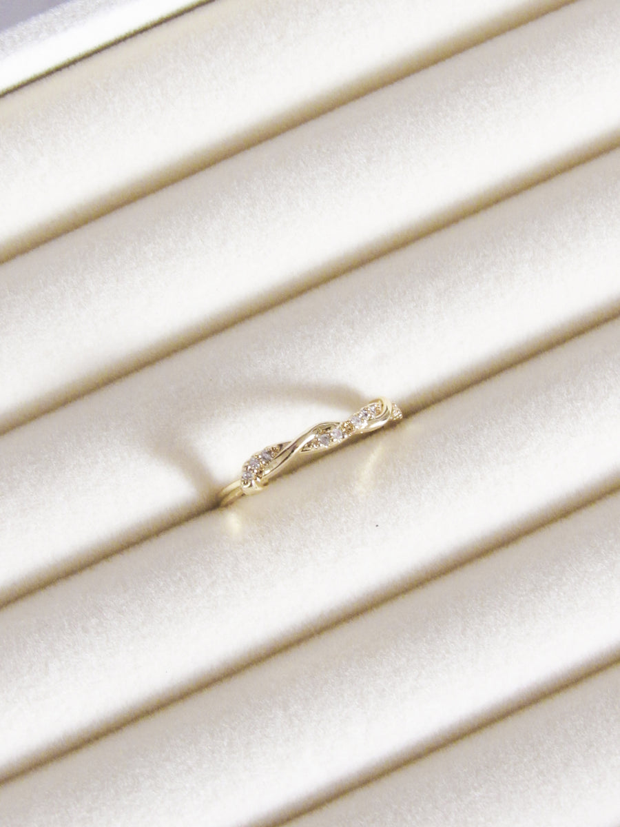 Anillo graduable enlazado
