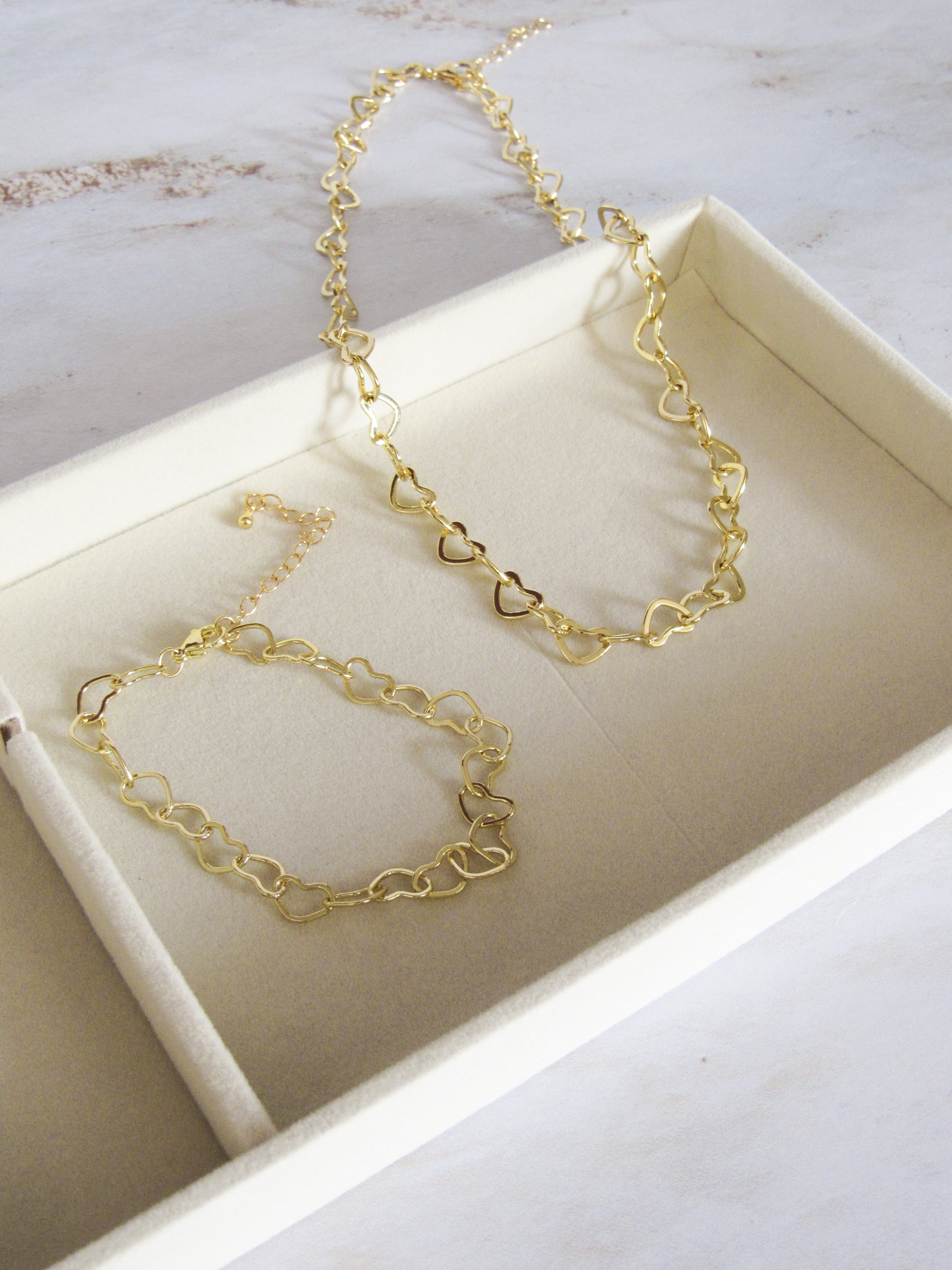 Set tejido corazones