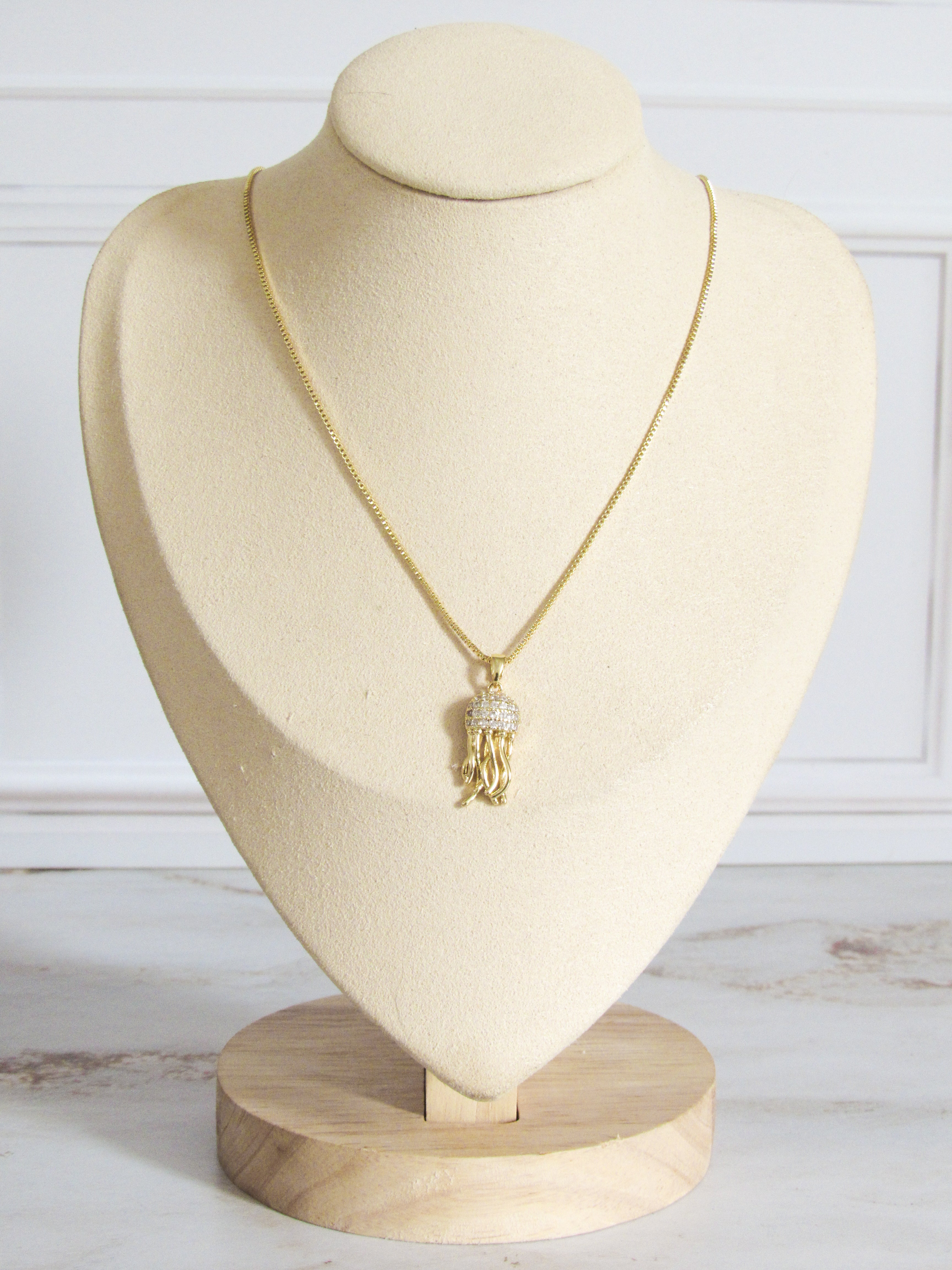 Collar medusa